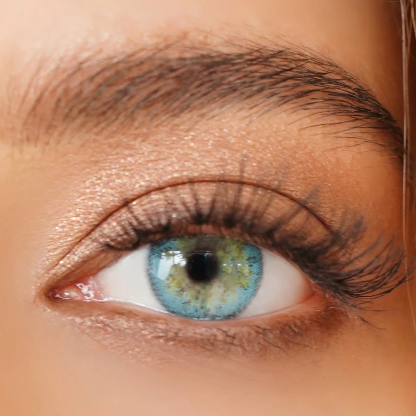 KIT OJOS COLOR SOL – INCLUYE 8 PRODUCTOS
